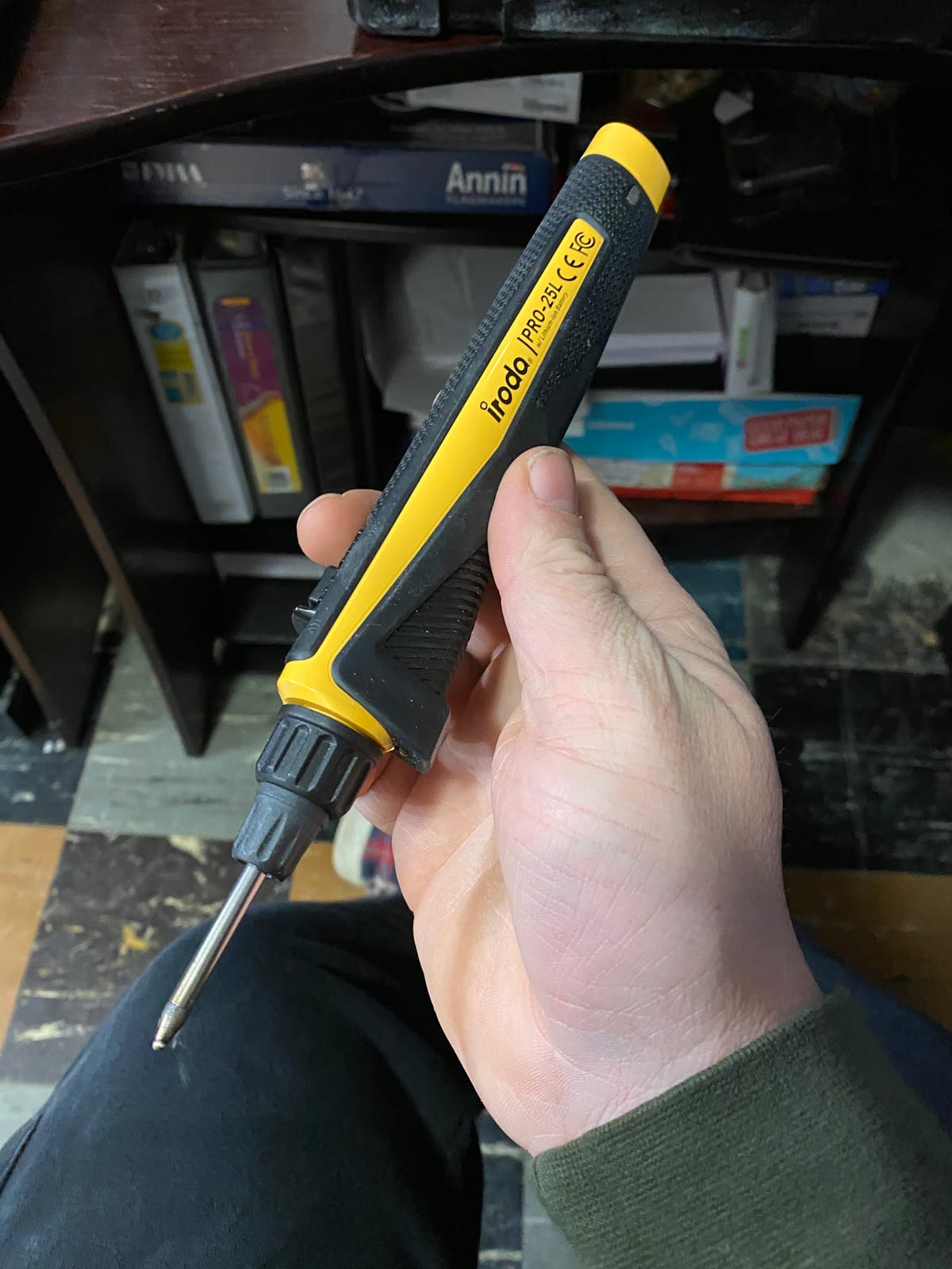 Iroda SolderPro 25LK Battery Soldering Iron Kit, Pro Grade 30W Type C USB Rechargeable Soldering Iron | 3200mAh Japanese Battery | LED Spotlight, With 3 Tips & Case customer photo 2