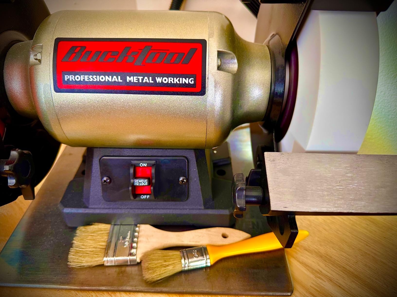 BUCKTOOL 8