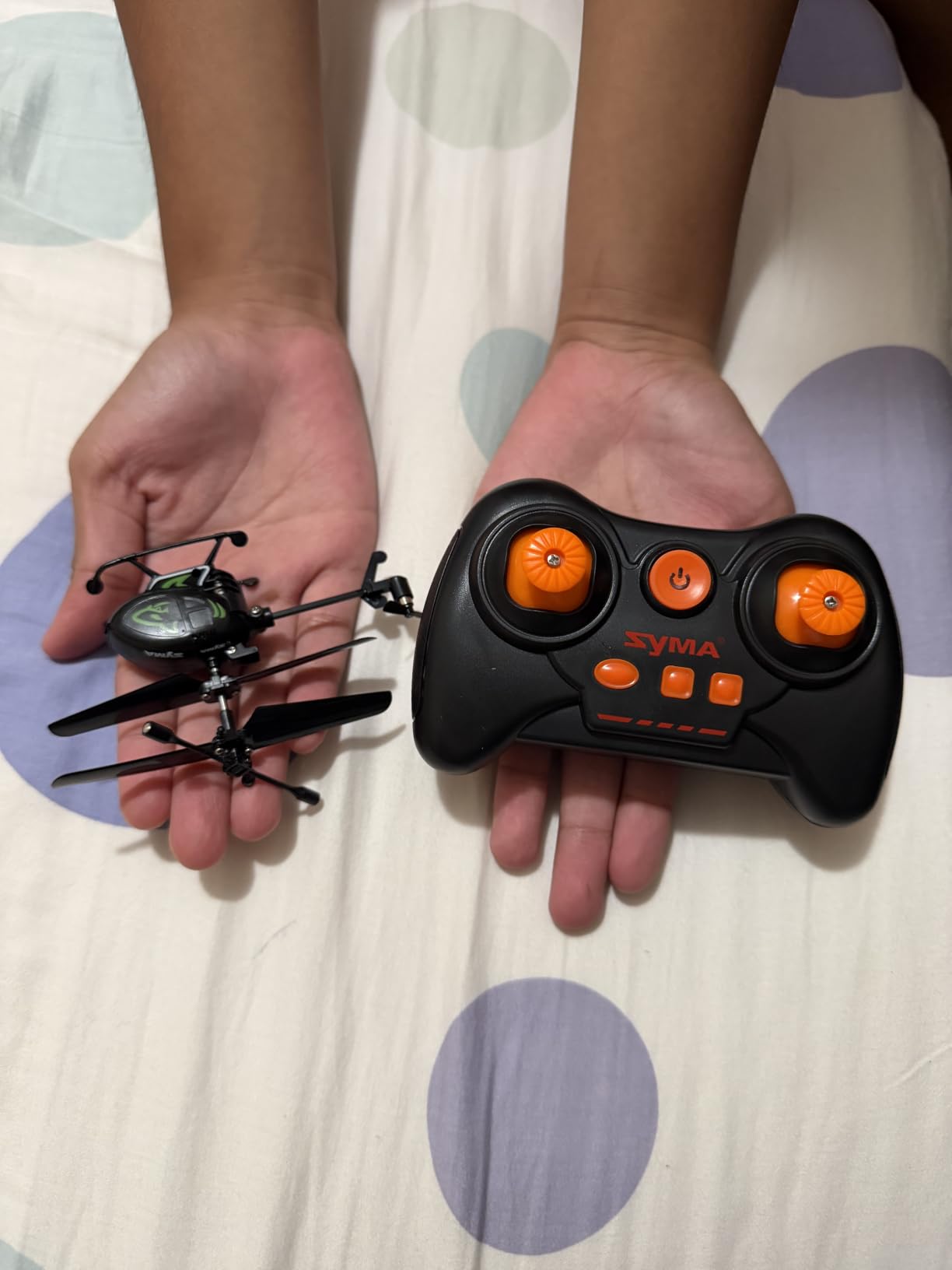 SYMA S100 Mini RC Helicopter for Kids, Indoor Flying, Altitude Hold, Black customer photo 2