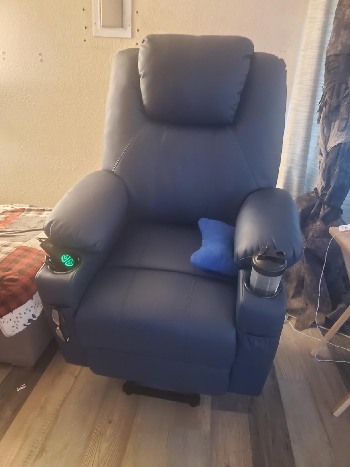 MCombo Large Power Lift Recliner Chair with Massage and Heat for Tall Elderly People, 3 Positions, Cup Holders, and USB Ports, Faux Leather 7516 (Large, Light Brown) customer photo 1