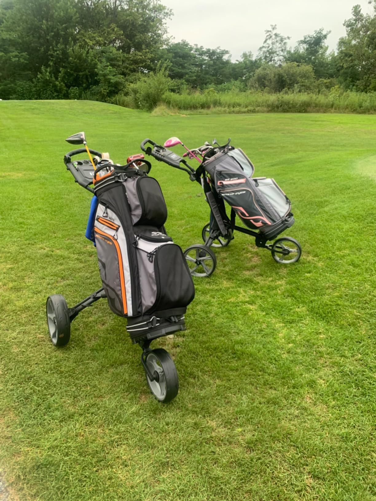 KVV 3 Wheel Foldable/Collapsible Golf Push Cart Ultra Lightweight Smallest Folding Size, New-Version Scorecard Holder Umbrella Holder Included customer photo 1