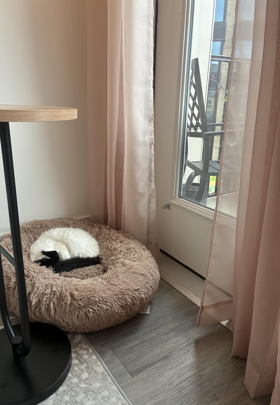 Bedsure Calming Dog Beds Large Sized Dog Donut Washable Pet Bed,36ins Camel | Oprah Daily Award,Fluffy Faux Fur Round Cuddler,Removable Washable Cover,Anti-Slip Bottom,Anti-Anxiety,Up to 80 Lbs customer photo 2