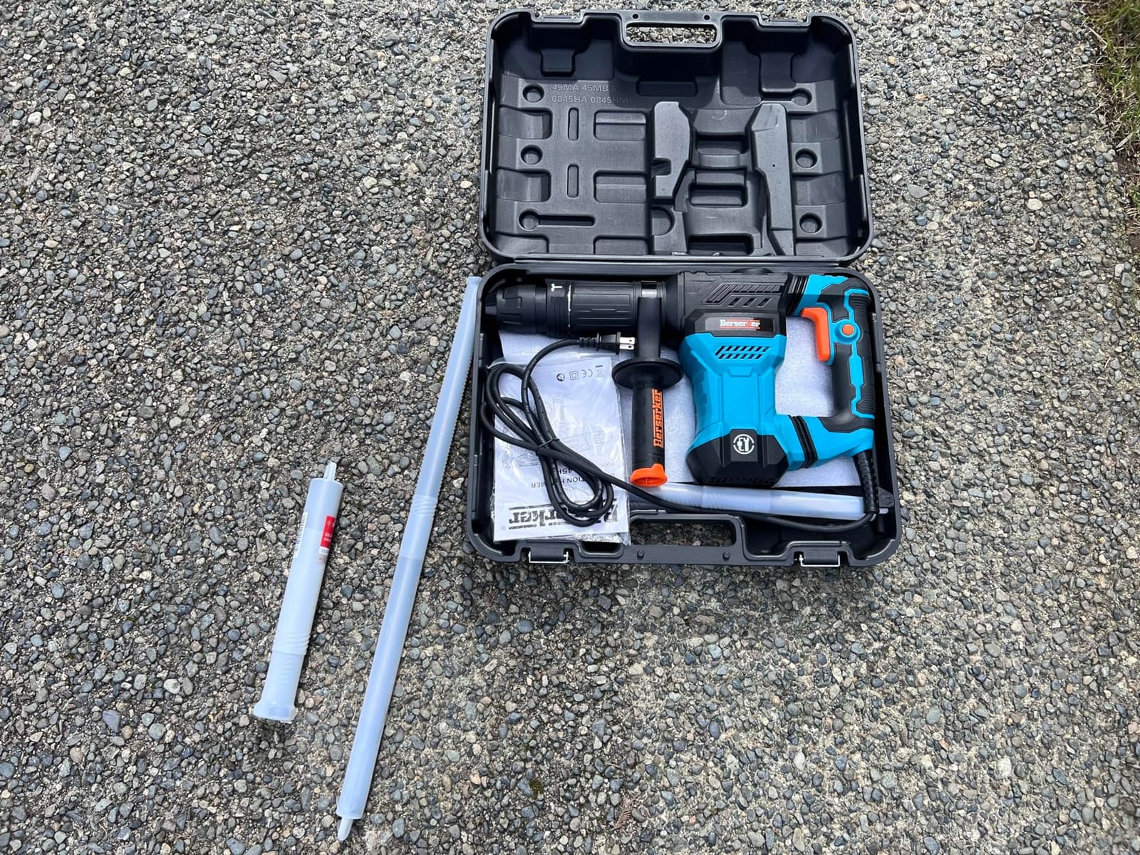 Berserker 1300W 12-Pound SDS-Max Demolition Jack Hammer 45HM,11-Amp Corded customer photo 1
