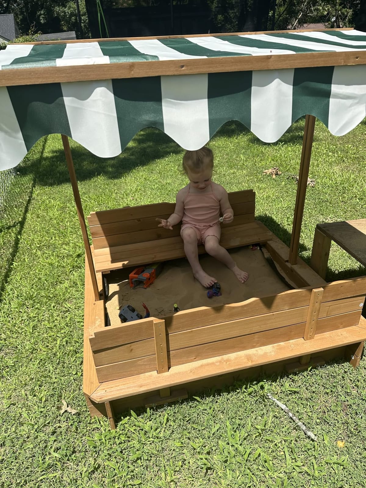 Outsunny Wooden Sandbox with Lid Canopy for Aged 3-7 47X47 in Natural customer photo 2