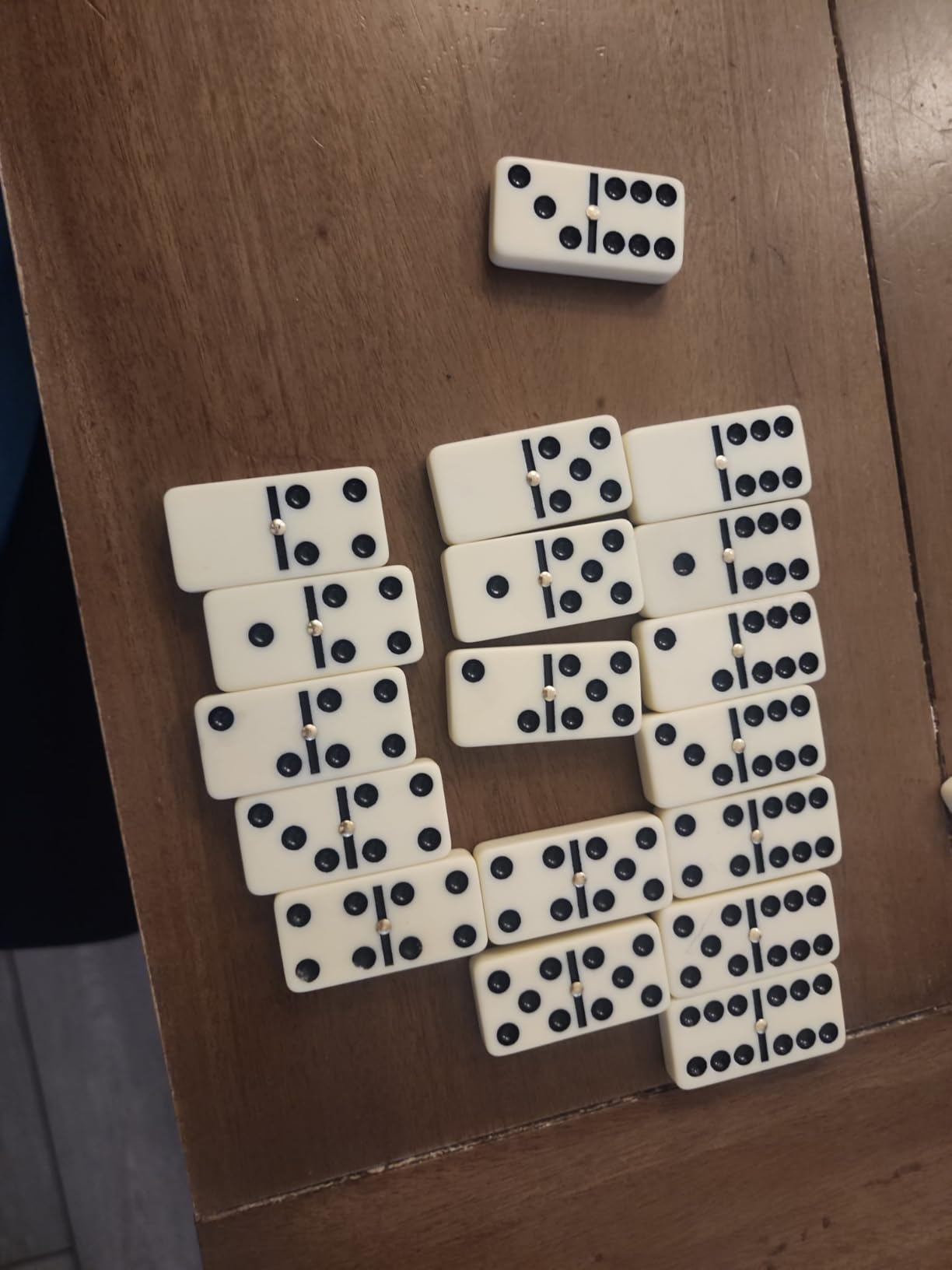 Queensell Dominos Set for Adults, Double 6 Dominoes Set with 28 Tiles in Wooden Case, Classic Dominoes, Family Board Game for Kids & Adults, Travel Game for Family Game Night, Juegos de Mesa customer photo 1