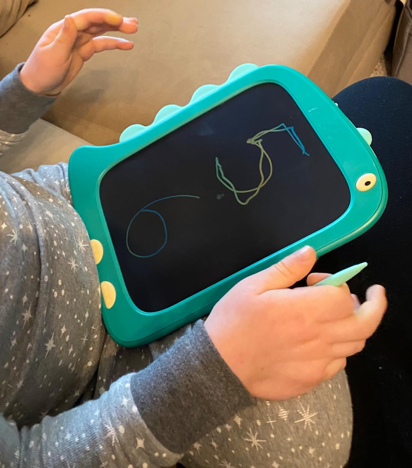 ORSEN 8.5 Inch LCD Doodle Board Tablet Toy - Green Dinosaur Drawing Pad for Kids 2-6 Years Old - Christmas and Birthday Gifts customer photo 1