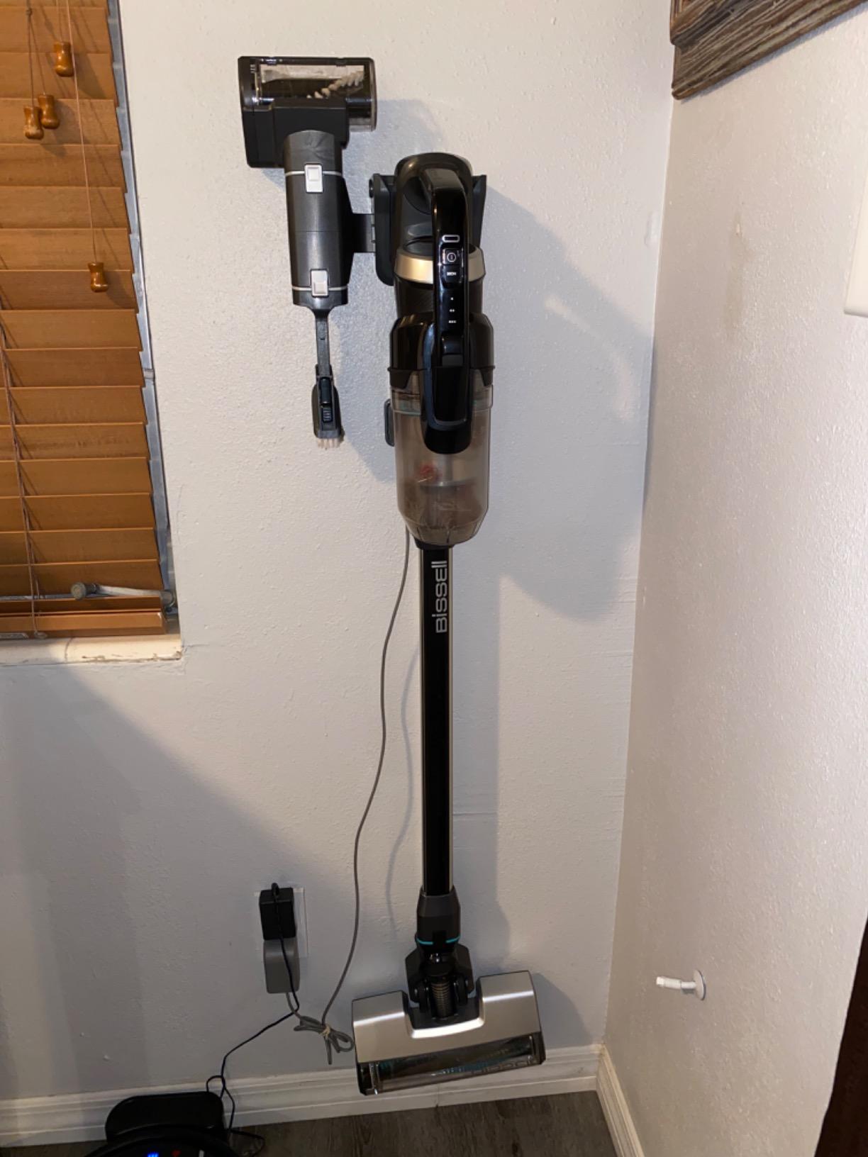 Bissell ICONPet Turbo Vacuum with Turbo Boost Suction, 31781 customer photo 1