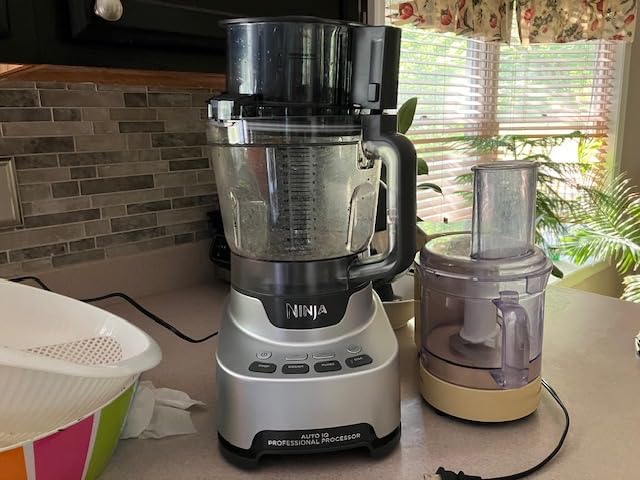 Ninja Professional XL Food Processor, 1200PW, 12-Cup, Black, NF701 customer photo 2