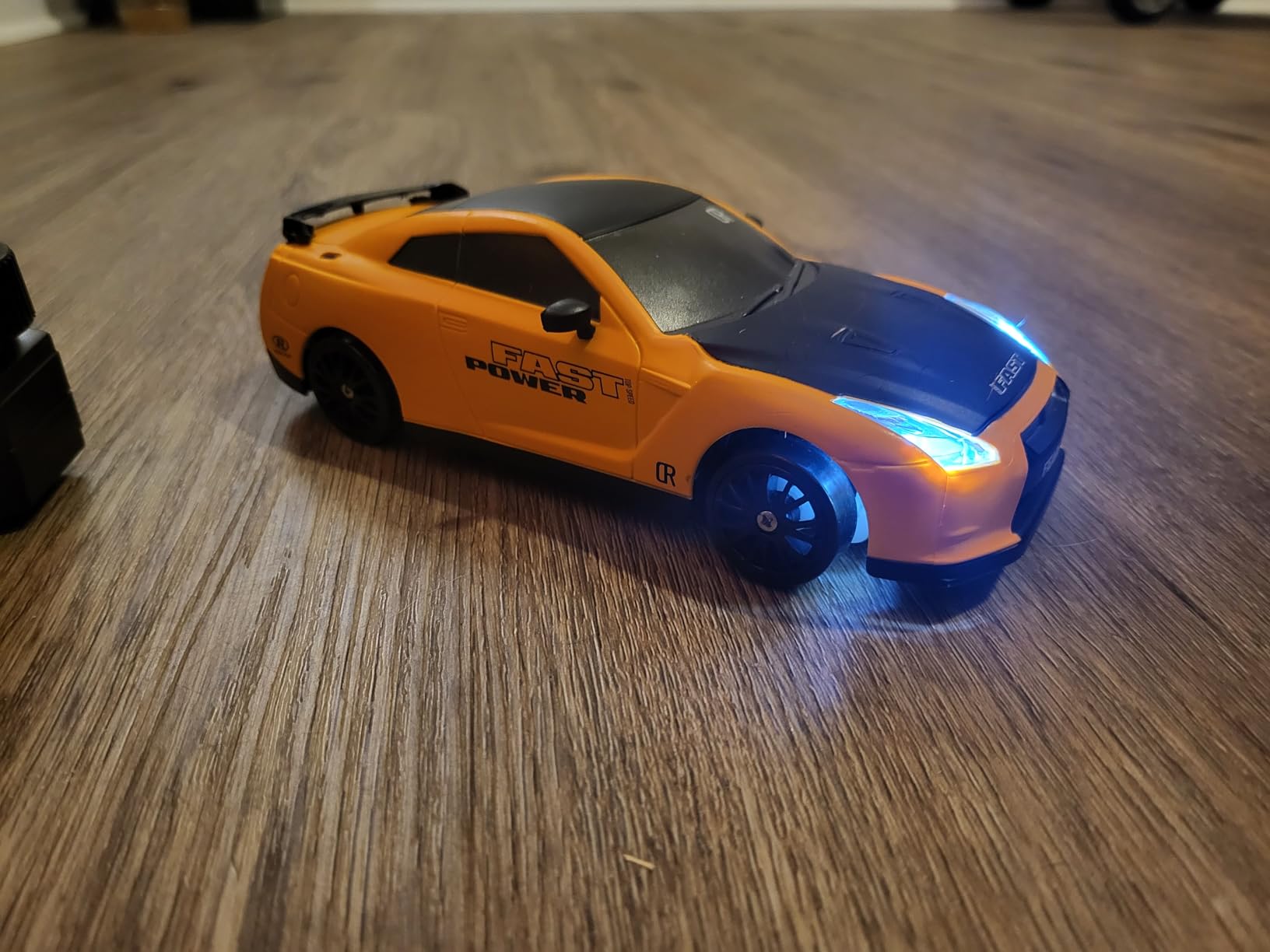 Remote Control Car RC Drift Car 2.4GHz 1:24 Scale 4WD 20KM/H High Speed Model Vehicle with LED Lights Drifting Tire Racing Sport Toy Car for Adults Boys Girls Kids Gift customer photo 1