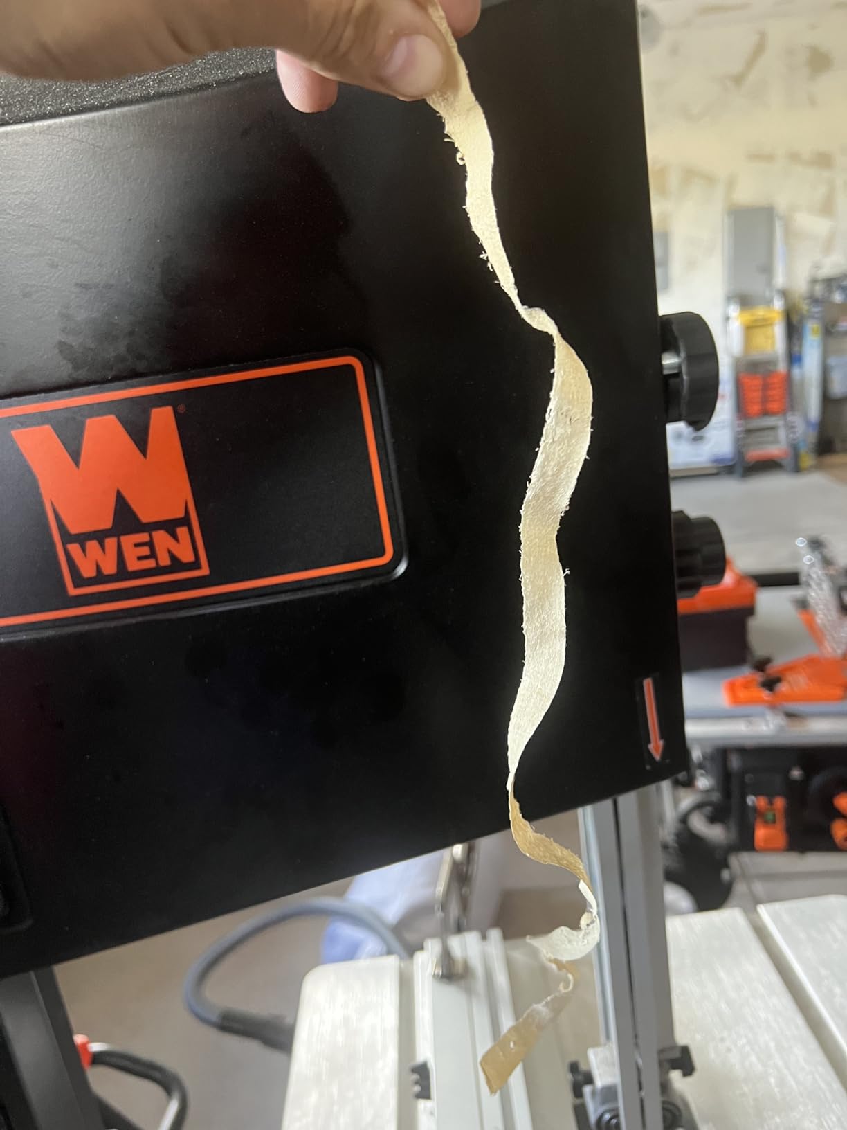 WEN (BA1487) Band Saw with Stand,Two-Speed,Black,14-Inch customer photo 1