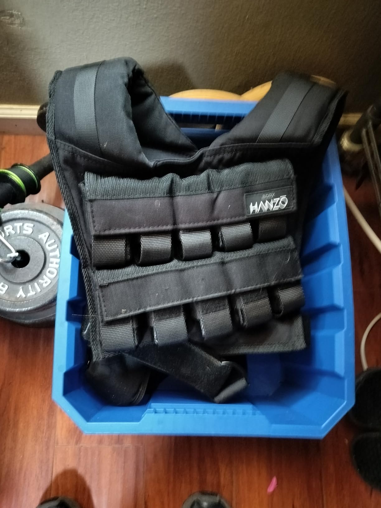 HANZO Weighted Vest for Men & Women 25lbs | 35lbs | 45lbs | 65lbs | Weight Vest With Removable Iron Weights, Adjustable Heavy Duty Weighted Workout Vest for Calisthenics & Fitness Training customer photo 2
