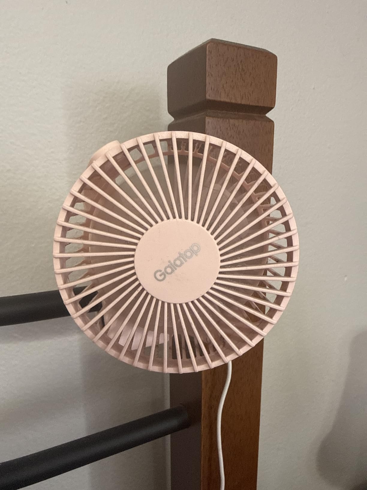 Gaiatop Portable Clip on Fan Battery Operated, Small Powerful 3 Speed Quiet 360° Rotate, USB Rechargeable Mini Personal Cooling Fan for Desk Table Home Office Stroller Camping Women Gifts Green customer photo 2