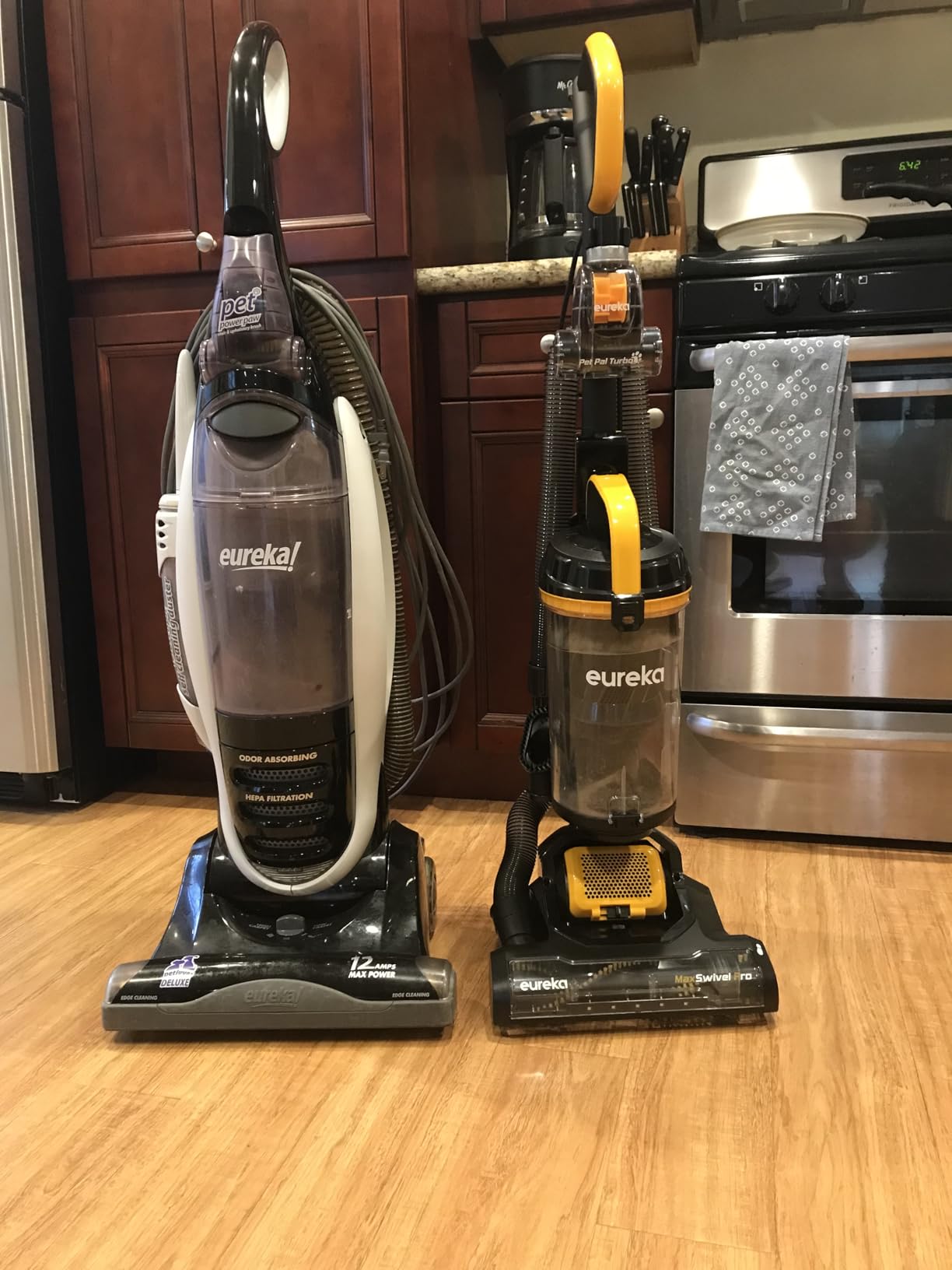 Eureka Lightweight Vacuum Cleaners for Home, MaxSwivel Pro, NEU350 customer photo 1