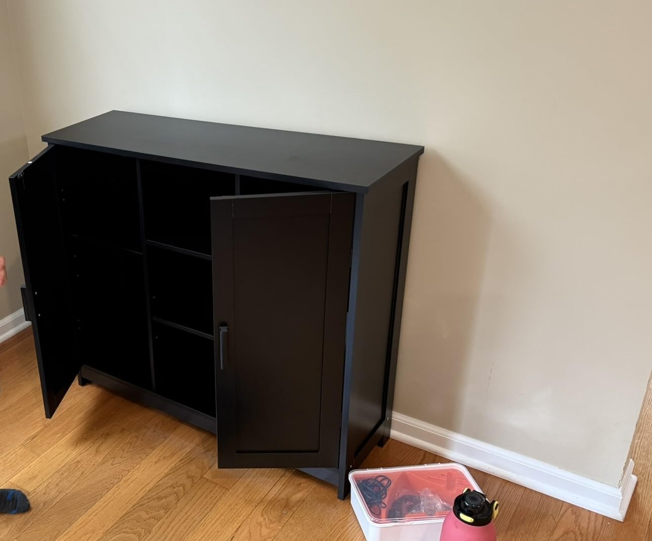 Iwell Storage Cabinet with 2 Doors and 4 Storage Shelves, Buffet Cabinet, Bathroom Cabinet for Living Room, Entryway, Home Office, White customer photo 1
