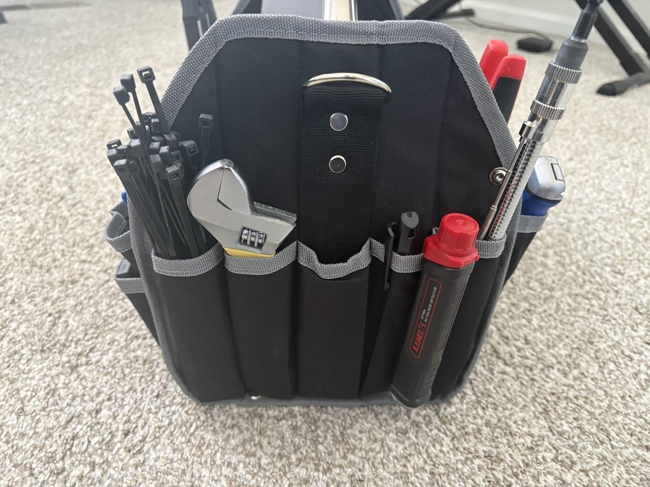 Kowsinde 16 Inch Tool Bag, Electrician Tool Bag, Open Top Tool Bags, 26 Pockets Can Hold Many Tools, Steel Handle and Removable Shoulder Strap customer photo 2