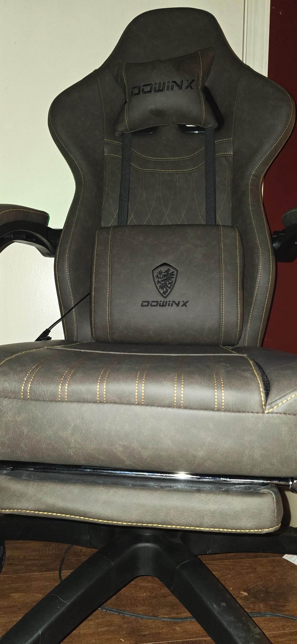 Dowinx Gaming Chair Breathable PU Leather Gamer Chair with Footrest Massage Lumbar Support, Big and Tall Ergonomic Reclining Computer Chair with Pocket Spring Cushion for Adults Teens(Black) customer photo 2