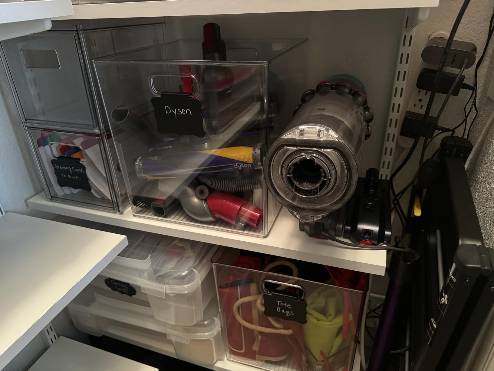 Dyson Gen5detect Cordless Vacuum, 280AW, 3 Power Modes, Up to 70 Minutes,² Illumination Reveals dust, HEPA Filtration, All Floor Types customer photo 1