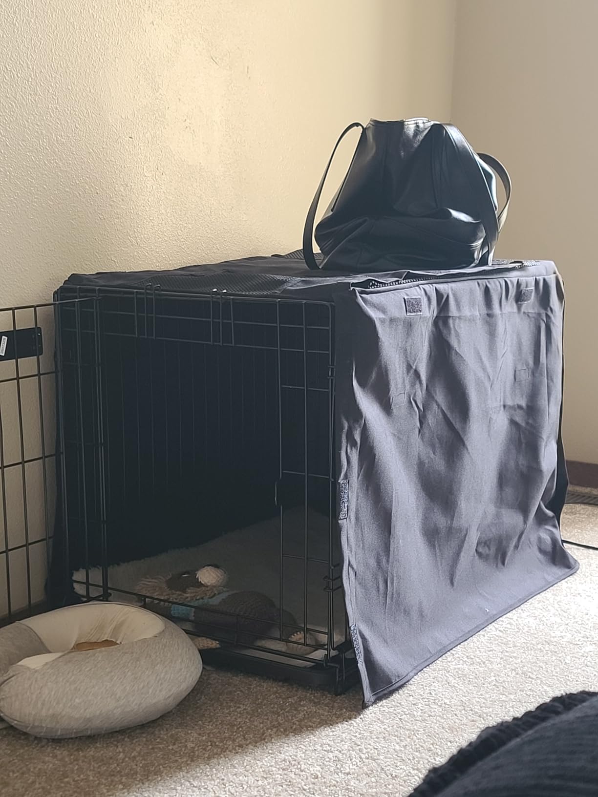 GORILLA GRIP Dog Crate Covers, Wire Kennel Topper, 42 in, Gray Black Paw customer photo 2