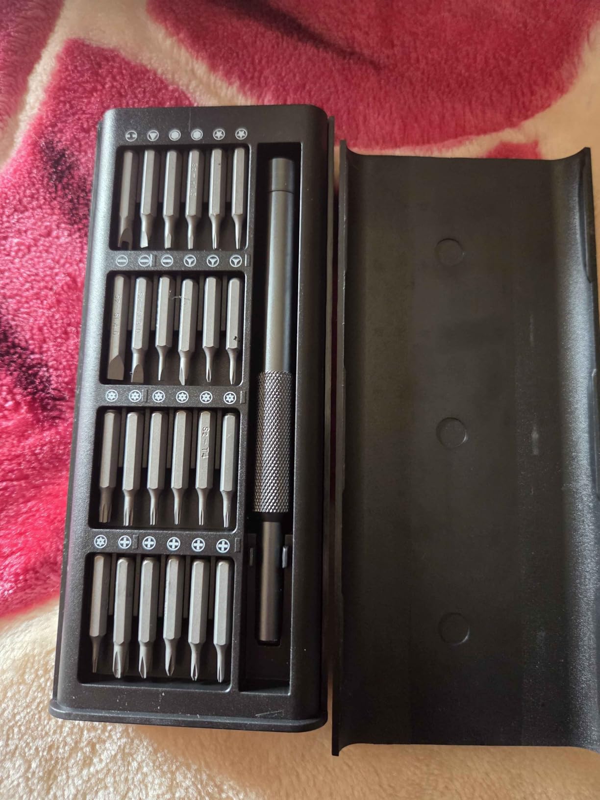 AXTH 25-in-1 Small Precision Screwdriver Set, Professional Mini Repair Tool customer photo 1