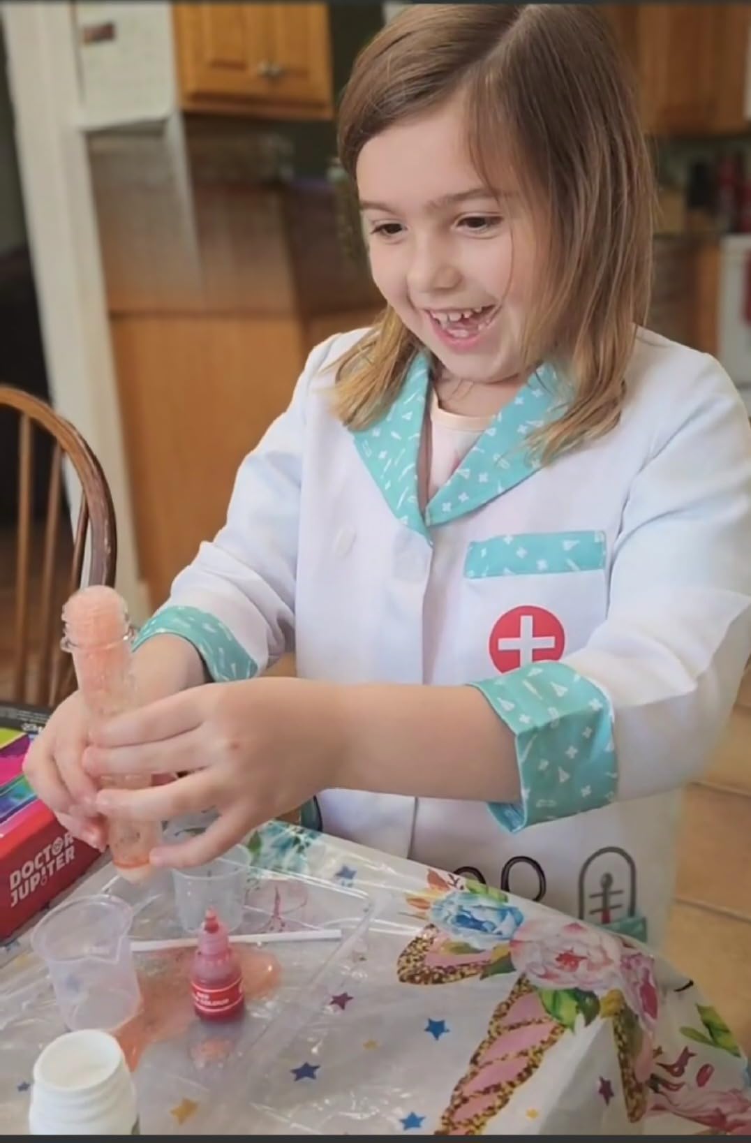 Doctor Jupiter Girls' Ultimate Science Experiments Kit for Kids Ages 8+ customer photo 2