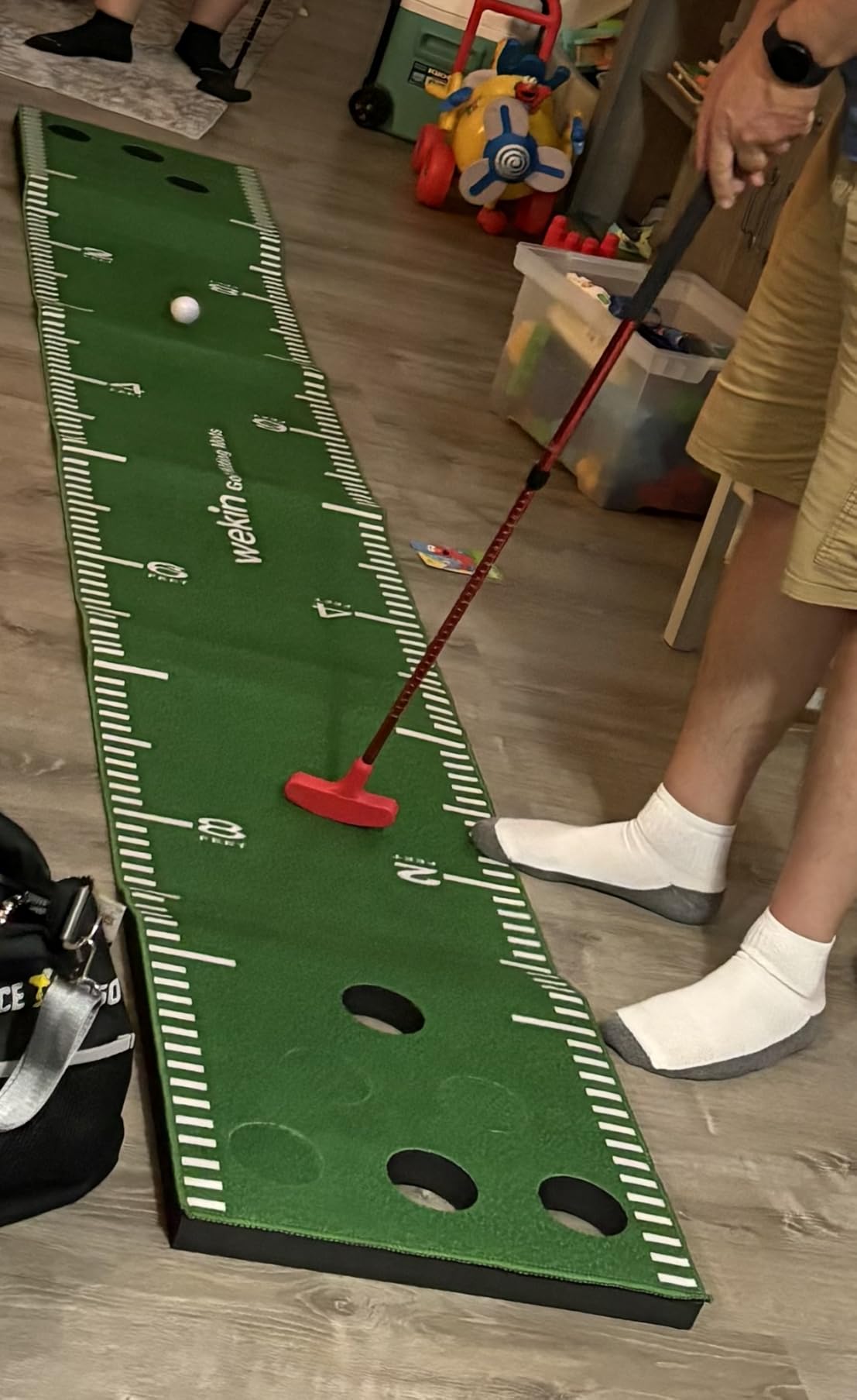 Wekin Golf Indoor Putting Green Mat with 2 Putters,Great Gifts for Men customer photo 2