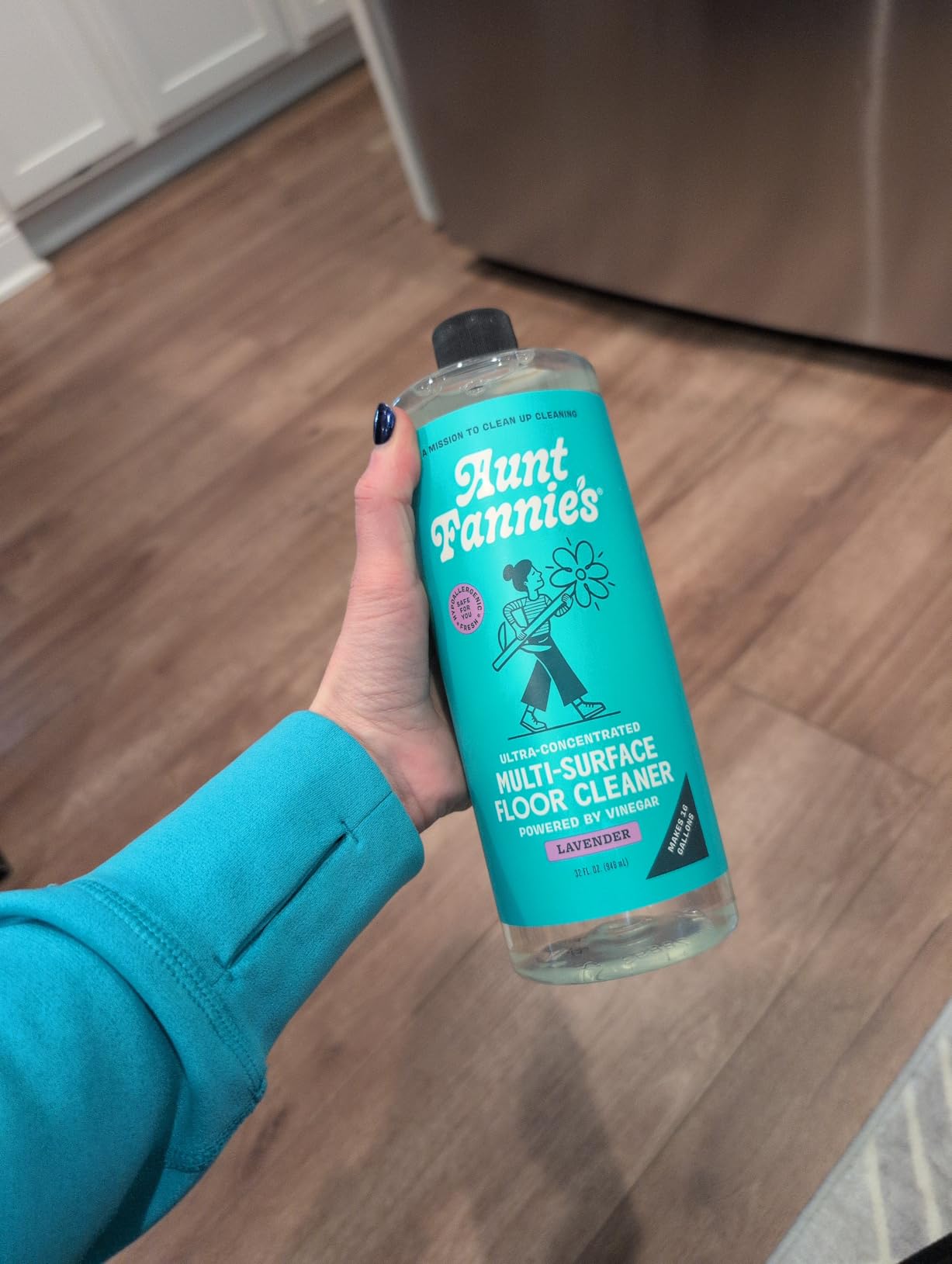 Aunt Fannie's Ultra Concentrated Vinegar Floor Cleaner, Bright Lemon, 64 oz customer photo 2