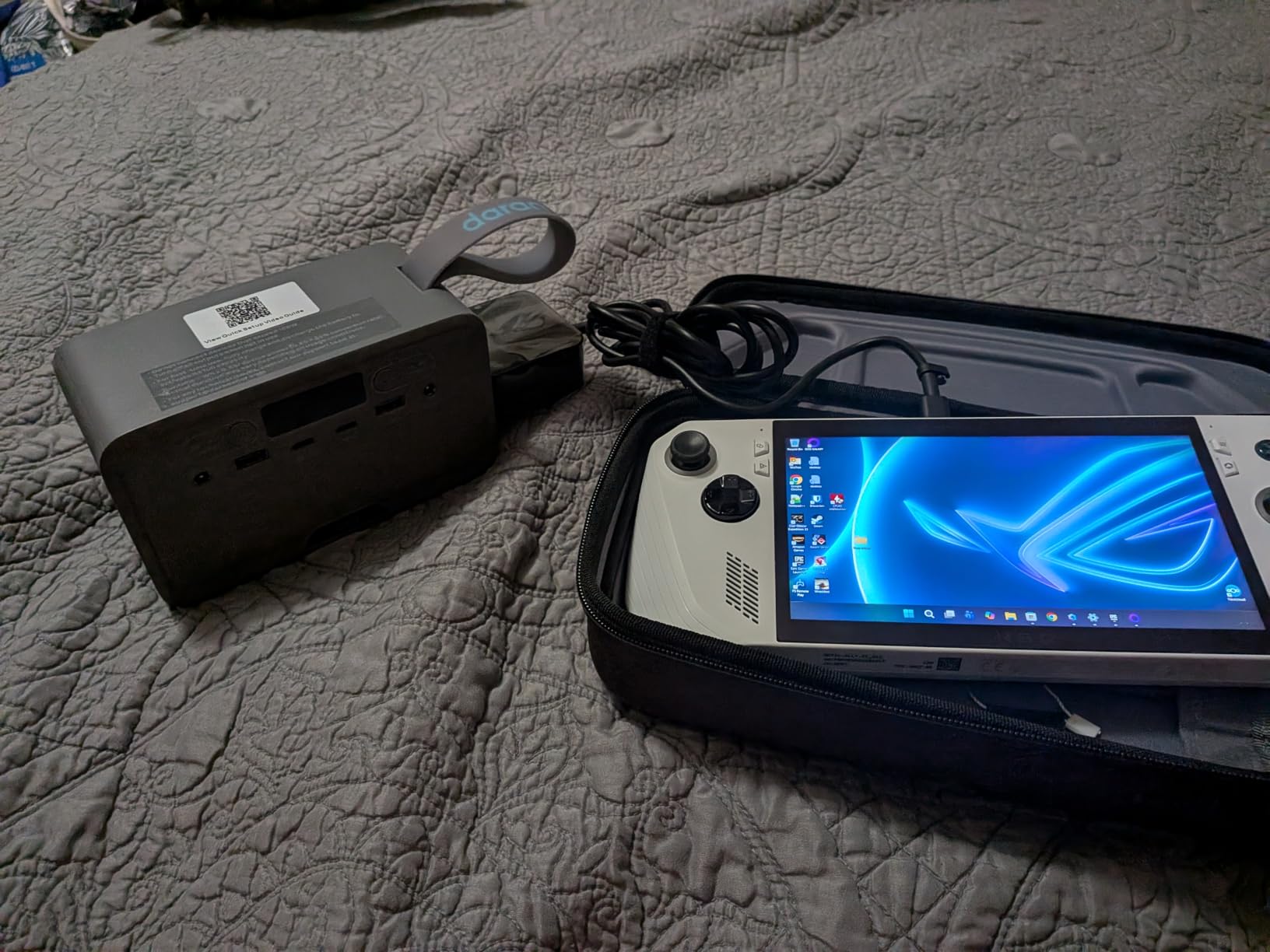 Daran Portable Power Station 89.6Wh LiFePO4 Battery 100W(200W Peak) Solar Power Bank, Portable Charger Small Generator with AC Outlets & PD Fast Charging for Home/Laptop/Camping(Solar Panel Optional) customer photo 2