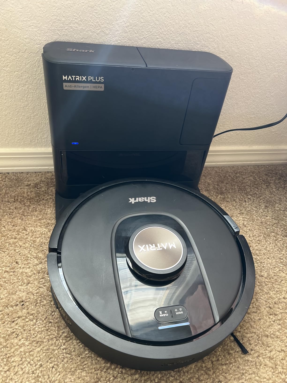 Shark UR2360S Ultra Robot Vacuum, with Matrix Clean, Precision Mapping, 30-Day Capacity HEPA Bagless Self Empty Base, Self-Cleaning Brushroll Perfect for Pet Hair, WiFi, Black (Renewed) customer photo 2
