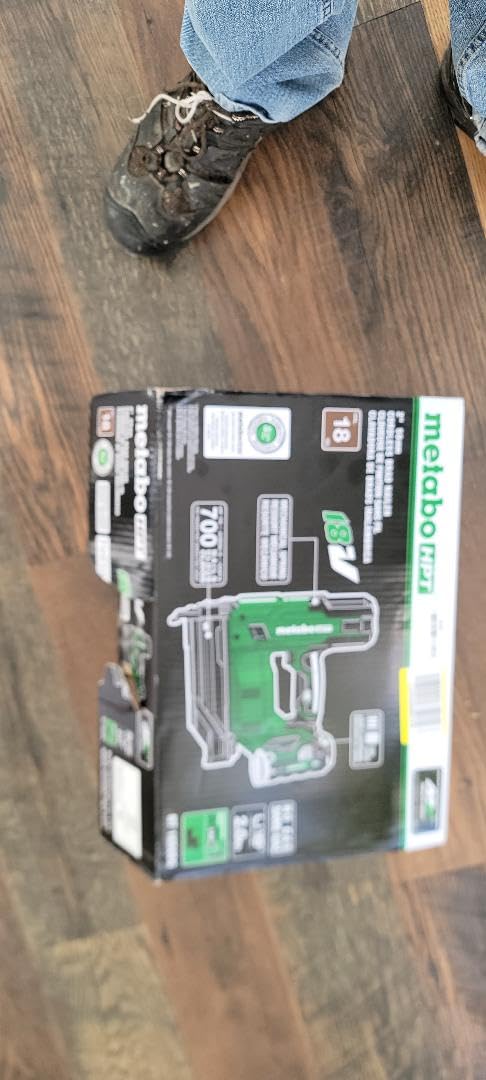 Metabo HPT Brad Nailer, 18 Gauge Cordless, 18V Kit, NT1850DG customer photo 1