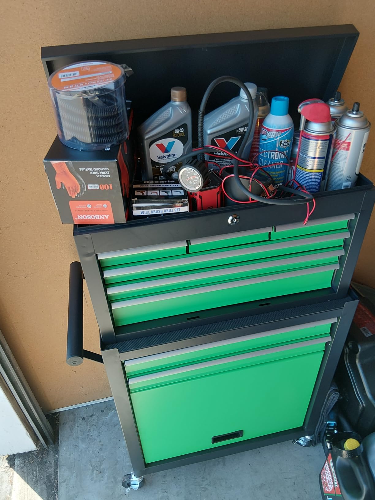 8 Drawer Rolling Tool Chest, Large Capacity Rolling Tool Box with Wheels, Locking Mechanical Tool Chest, Portable Tool Box with Sliding Drawers for Garage Workshop and Tool Room (Black Green) customer photo 1