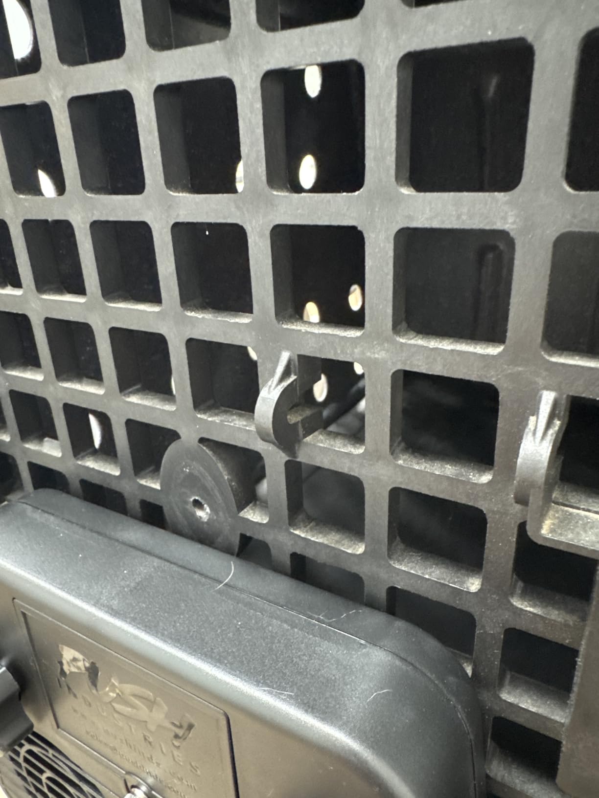 Push Industries 901.901 Vortex Kennel & Crate Fan Powered by 120V or Inc. Rechargable Battery - Multi Speed (Each) customer photo 1