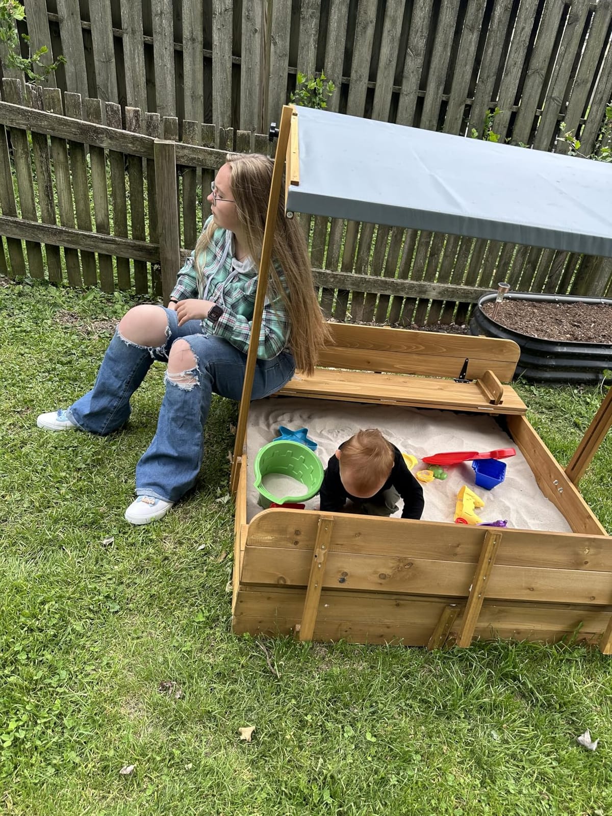 PetsCosset Wooden Sandbox with Lid for Kids, 47x47in, with Foldable Benches customer photo 2