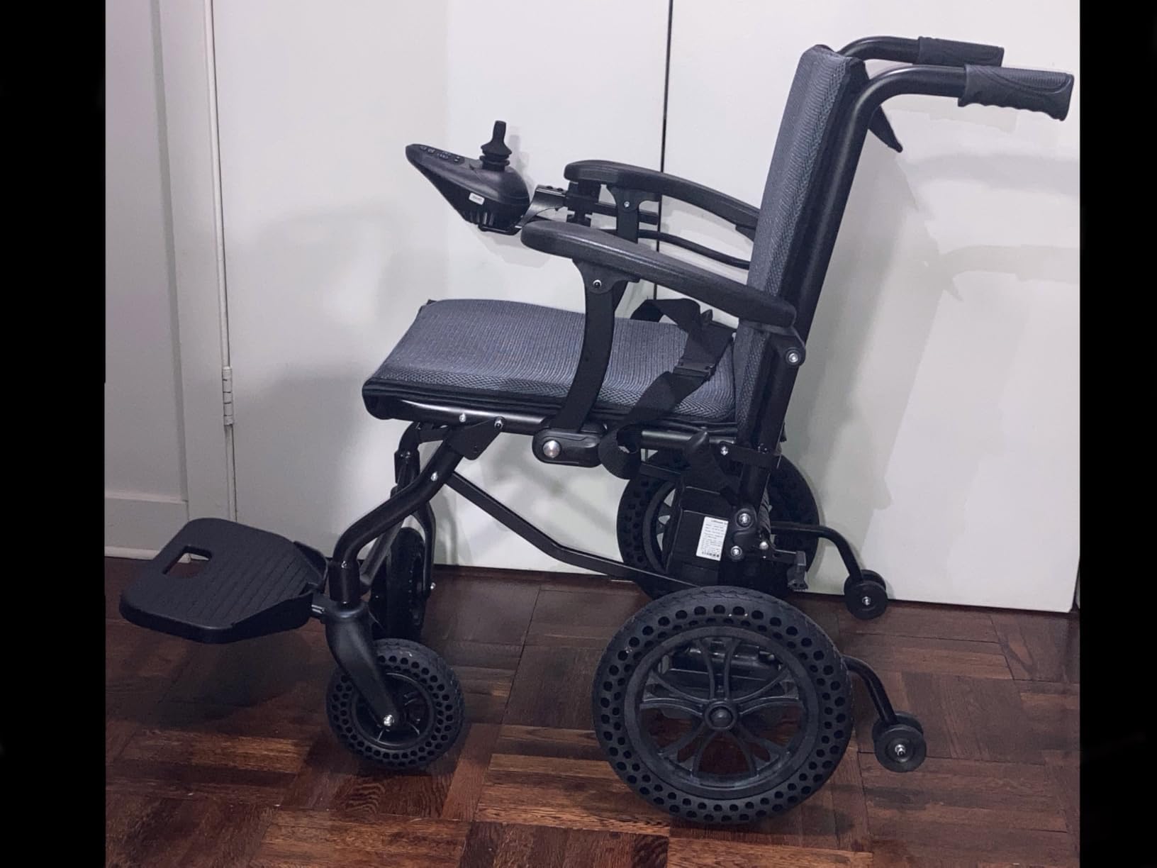 Lightweight Electric Wheelchair for Adults,33LBS Foldable Black customer photo 1