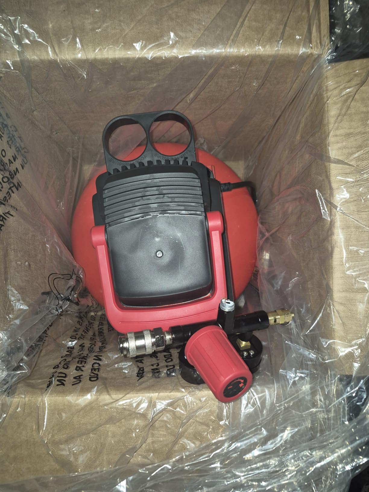 ECOMAX Air Compressor 3 Gallon 110 PSI Pancake Portable Oil-free Tank with 11 PCS Accessories Kit customer photo 1