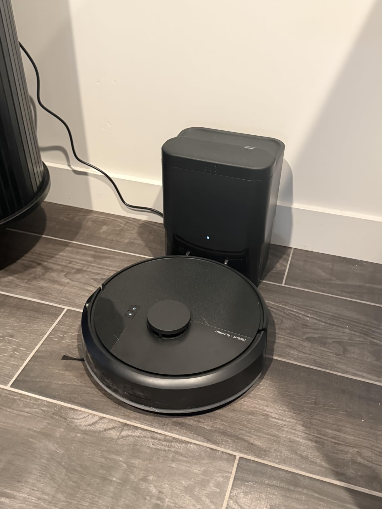 iRobot Roomba 104 2in1 Vacuum & Mop Robot - Self-Empties for 75 Days, Intense Power-Lifting Suction, Vacuums All Floors, Ideal for Pet Hair, LiDAR Smart Navigation Mapping, Mops Hard Floors customer photo 1