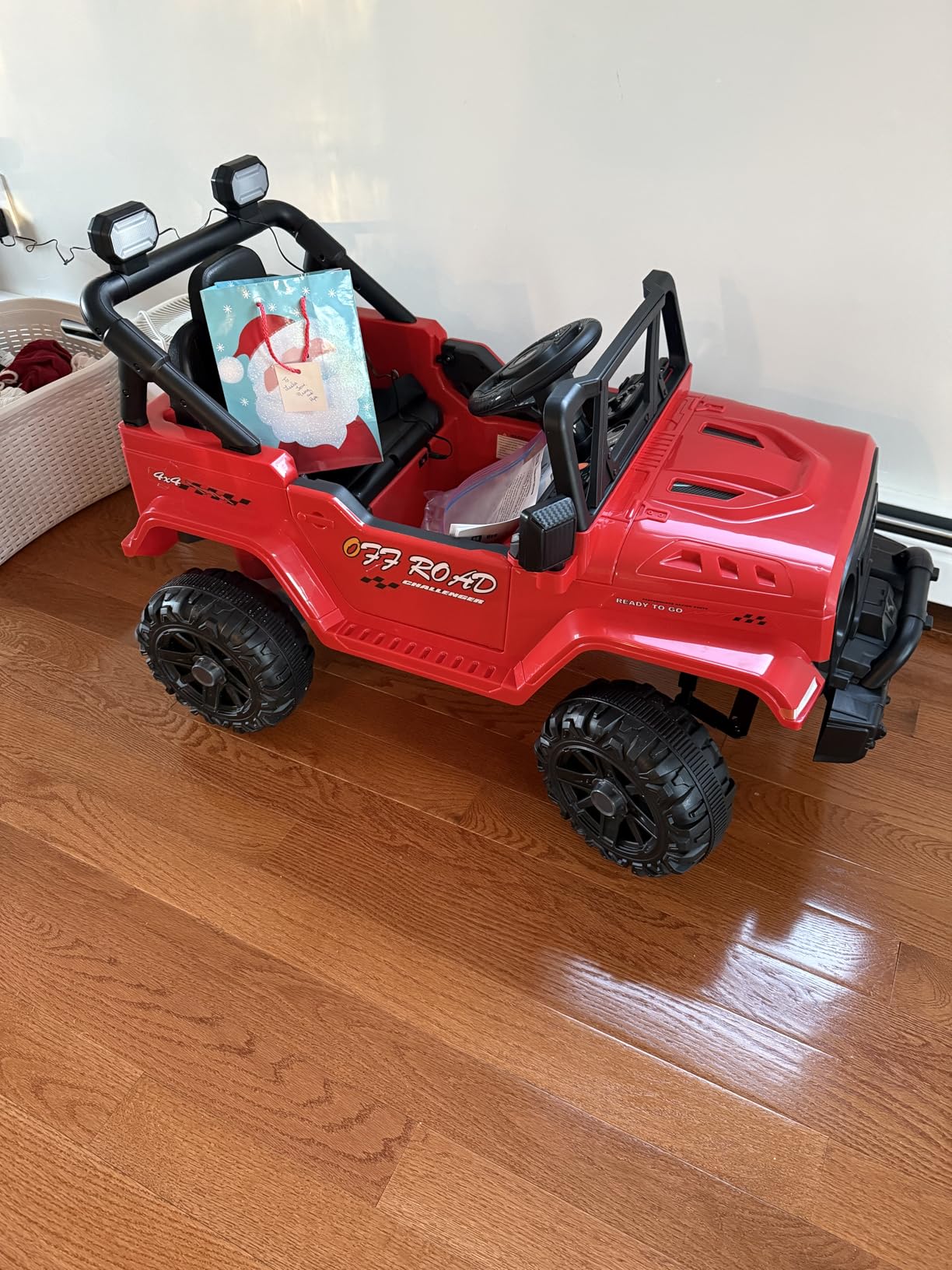 ARBELI 12V Electric Ride On Car, Toddler First Car, Pink customer photo 2