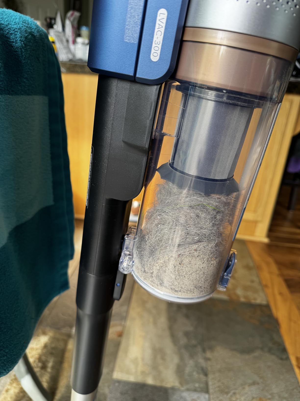 Levoit Cordless Vacuum, Ultra Suction, Up to 60 Mins, Mini Motorized Brush | HEPA Filter, Anti-Tangle Brush, Rechargeable, Versatile for Carpets & Hard Floors, Lightweight, LVAC-300 customer photo 1