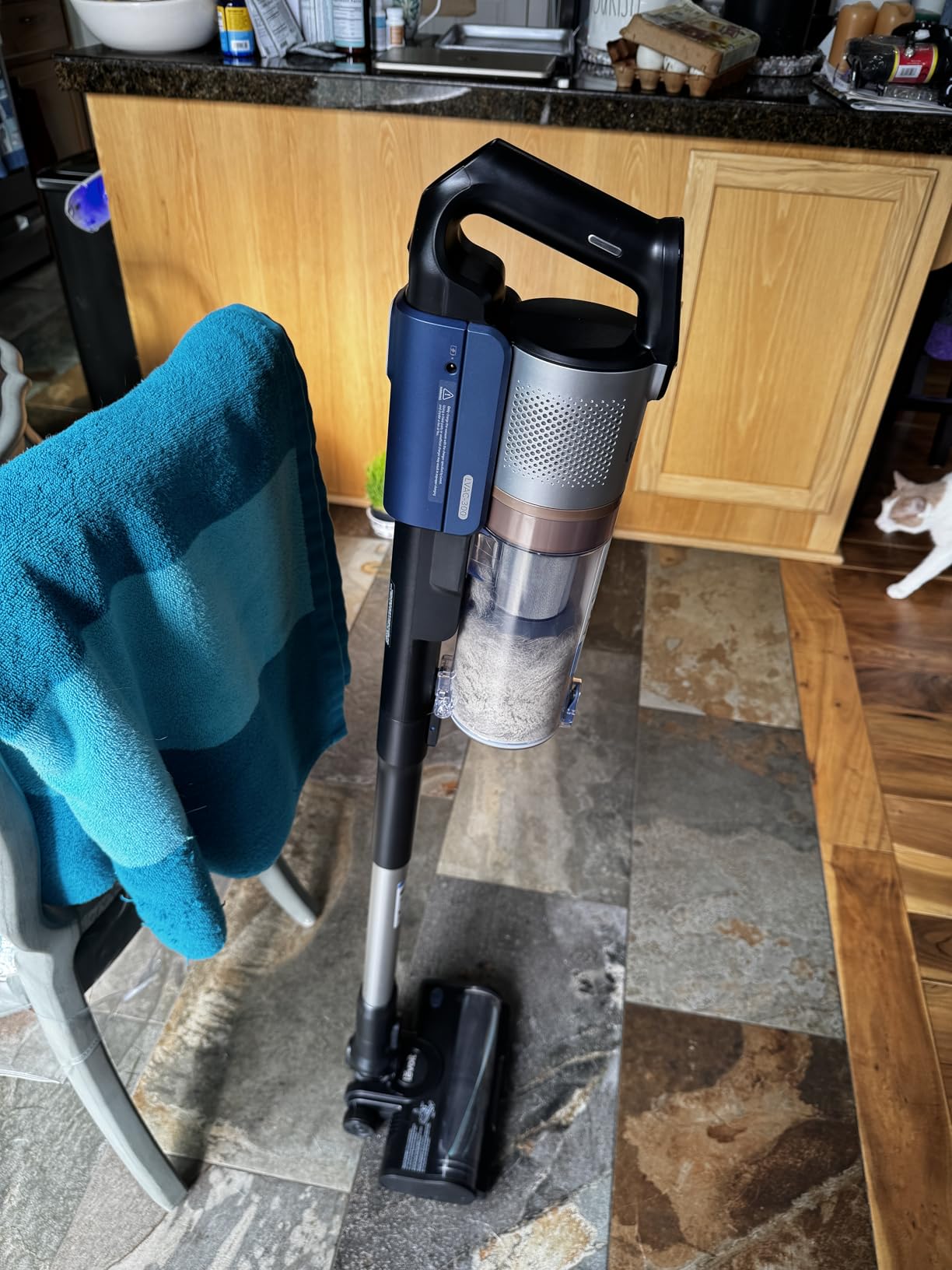 Levoit Cordless Vacuum, Ultra Suction, Up to 60 Mins, Mini Motorized Brush | HEPA Filter, Anti-Tangle Brush, Rechargeable, Versatile for Carpets & Hard Floors, Lightweight, LVAC-300 customer photo 2