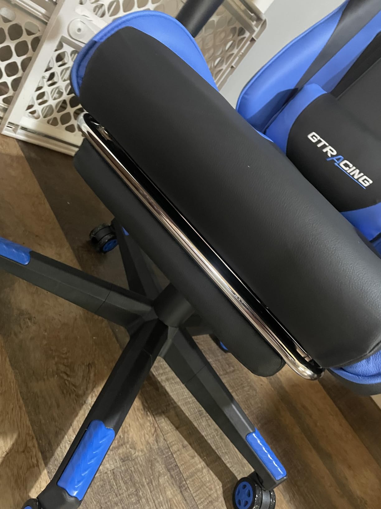 GTPLAYER Gaming Chair with Footrest, Ergonomic Computer Game Desk Chair, Reclining Gamer Chair Seat Height Adjustment, Swivel Rocker with Headrest and Lumbar (Gray) customer photo 1
