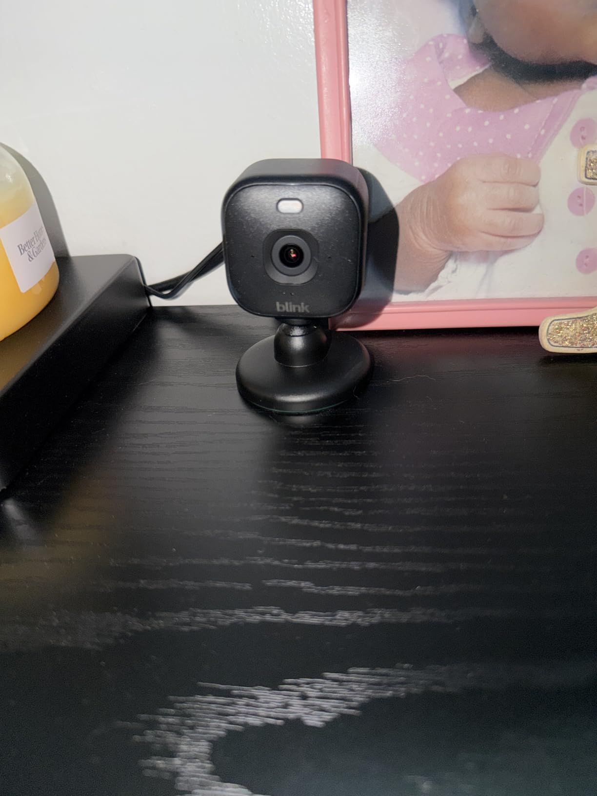 Blink Mini 2K+ (newest model) – Plug-in Home & Pet Indoor Security Camera with 2K video resolution, night vision, enhanced audio, motion detection – 1 camera (Black) customer photo 2