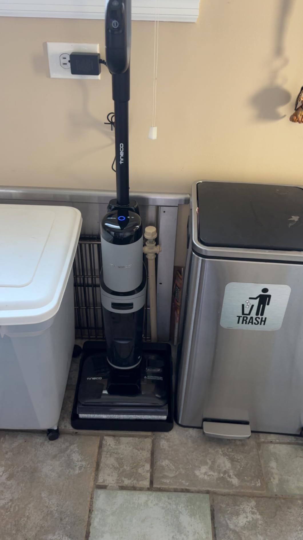 Tineco Floor ONE i5 Stretch Wet Dry Vacuum Cleaner, Vacuum & Mop in One Step, 20kpa Powerful Suction, 180° Lay-Flat Design, Anti-Tangle Design, Dual-Sided Edge Cleaning, Up to 30* Minutes Runtime customer photo 2