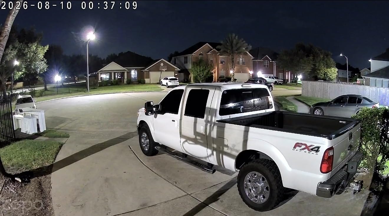 Tapo 1080p Outdoor Wireless Security Camera, Up to 180-Day Battery, C400 customer photo 1