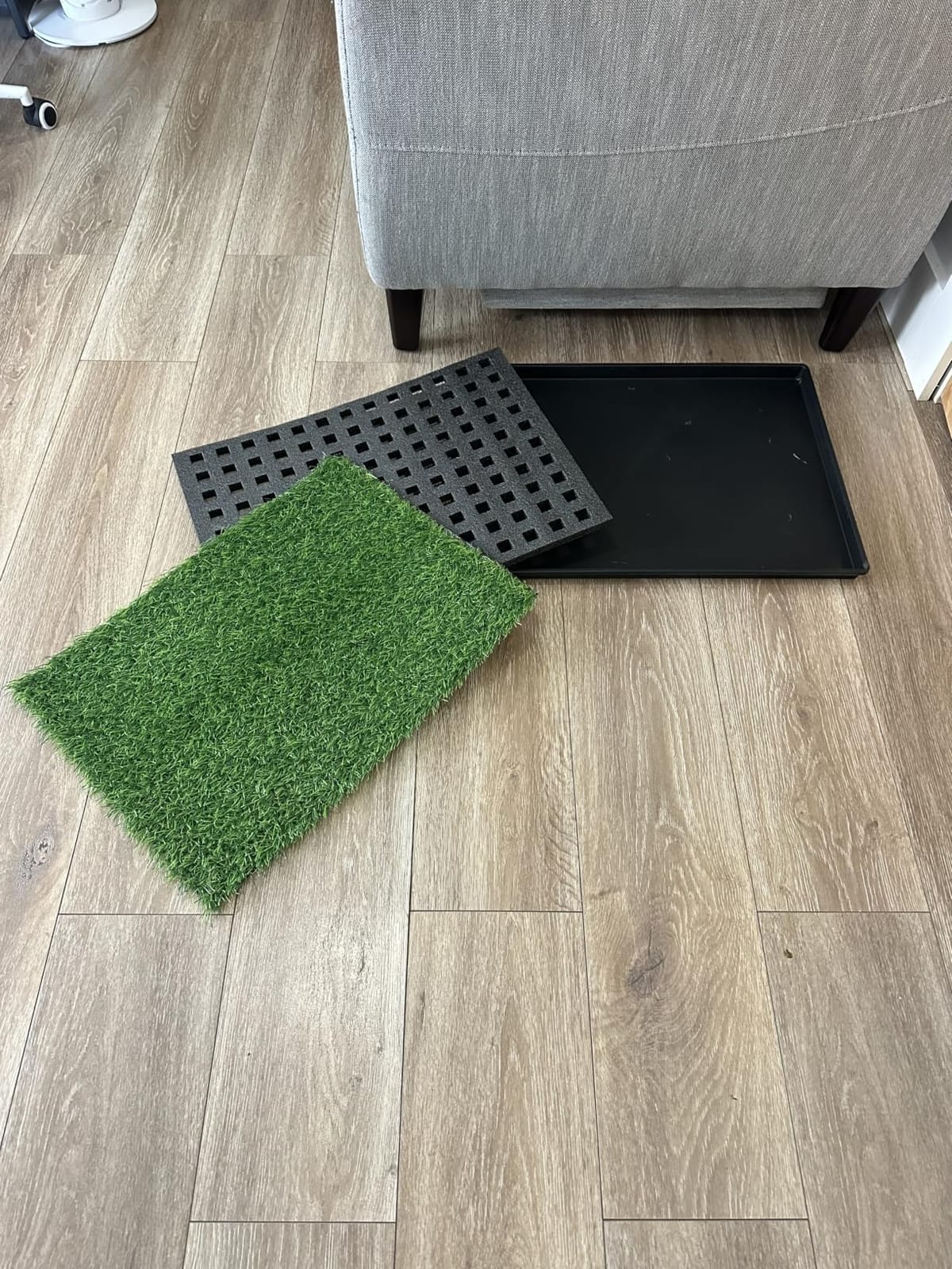 Dog Grass Pad with Tray, 23''X17'' Large Artificial Turf Grass Potty, Reusable Puppy Pee Pads for Dogs, Portable Dog Litter Box for Indoor/Outdoor Potty Training Toilet customer photo 2
