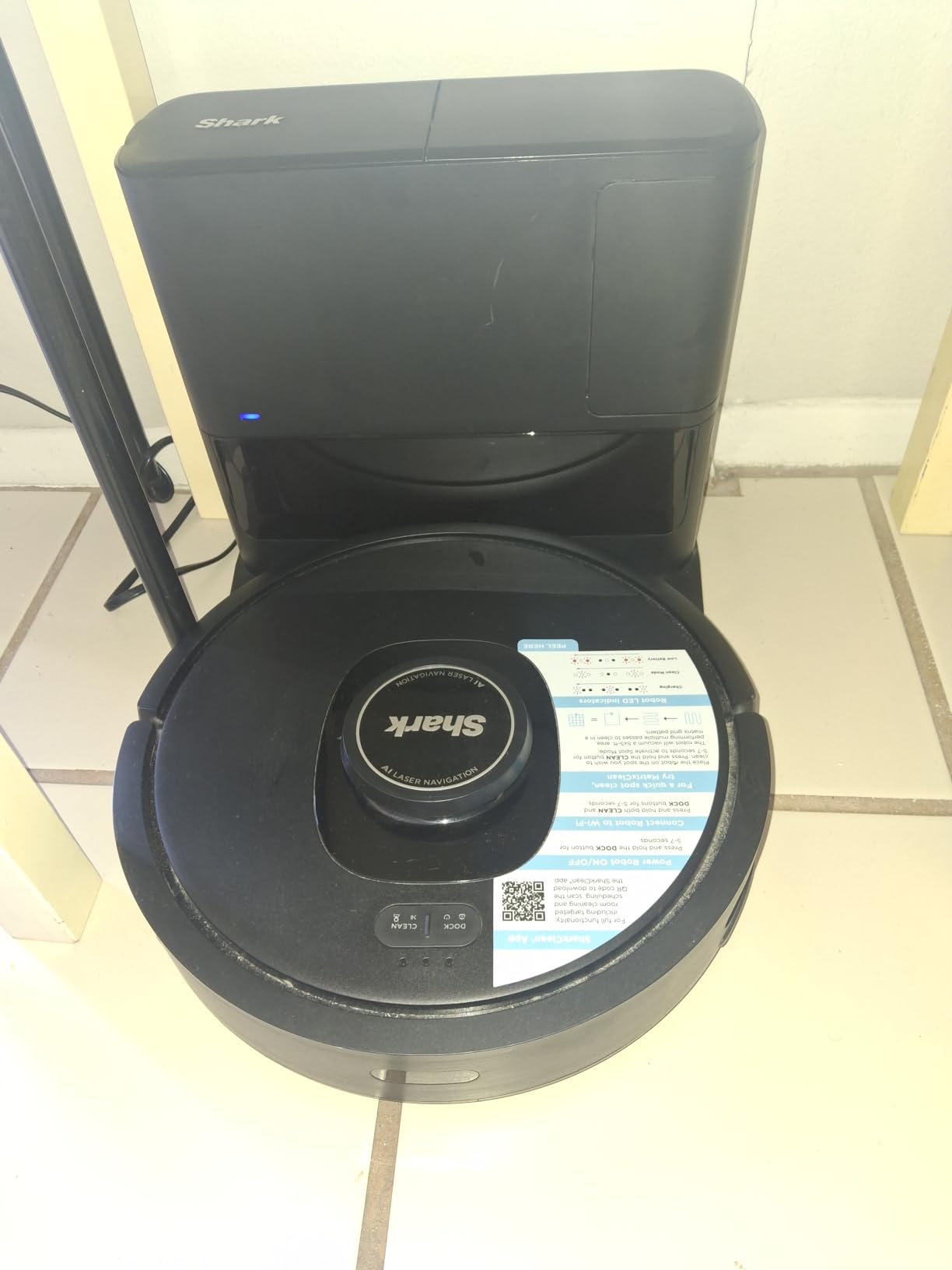 Shark Stratos 2-in-1 Robot Vacuum & Mop, White,AV2700ZE customer photo 2
