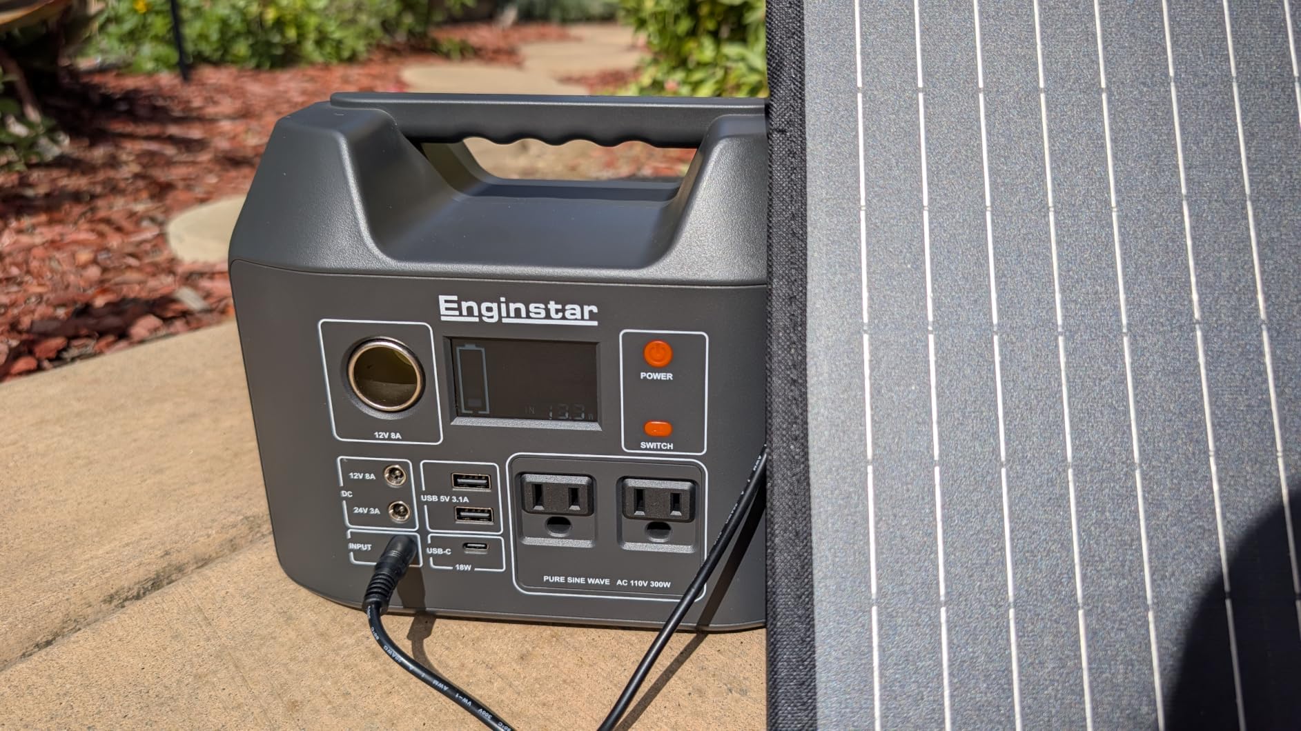 EnginStar Portable Power Station 300W 296Wh Solar Generator customer photo 2