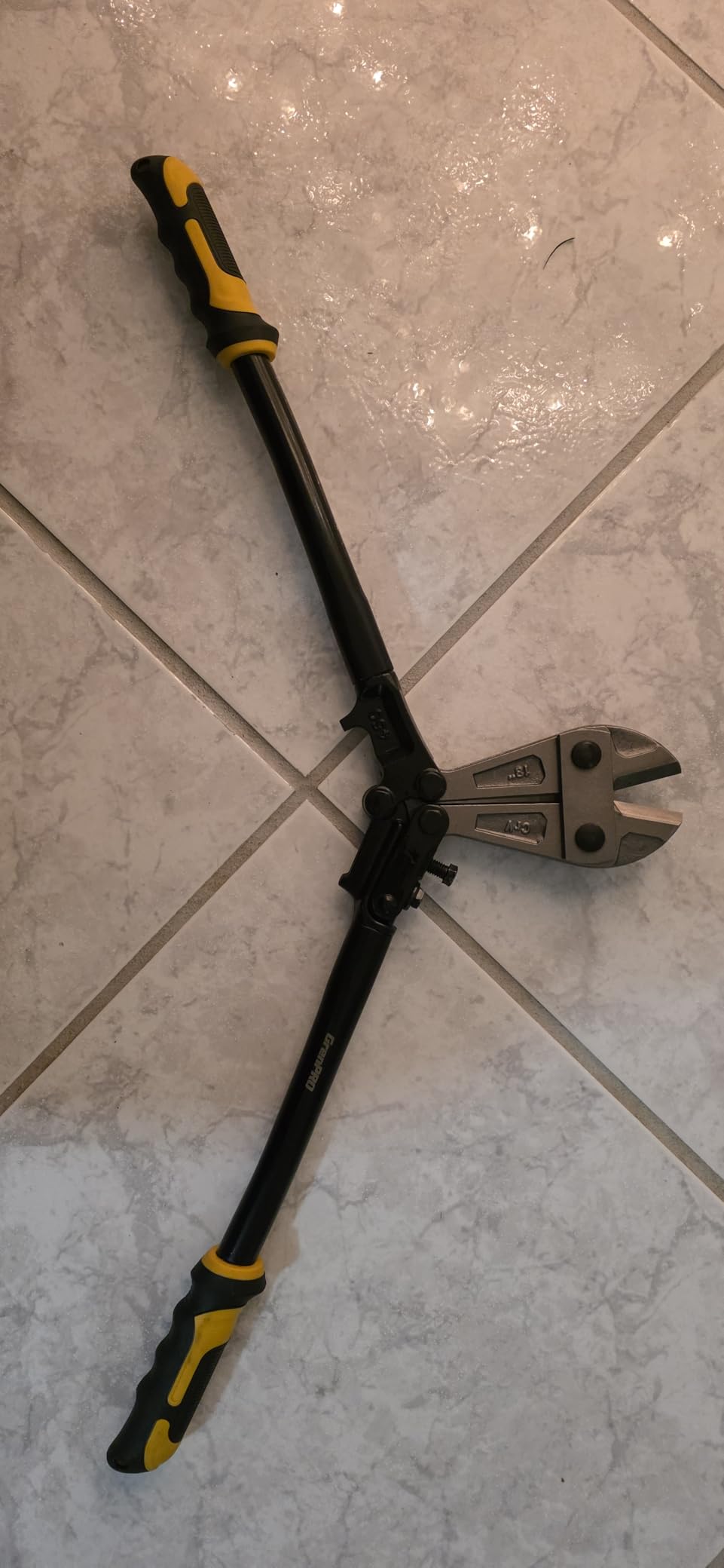 GRENPRO 24 Inch Heavy Duty Bolt Cutter, Chrome Vanadium, Anti-Slip Handle customer photo 1