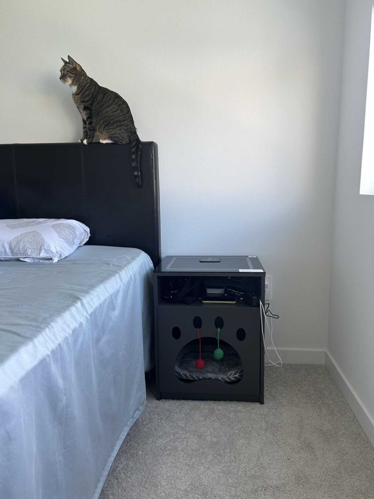 Cat House Night Cabinet with Charging Station & LED Lights, Modern Wooden Night Stand with Cozy Hidden Cat Condo, Dark Grey End Cabinet with Open Shelf, Home Accent Furniture customer photo 2