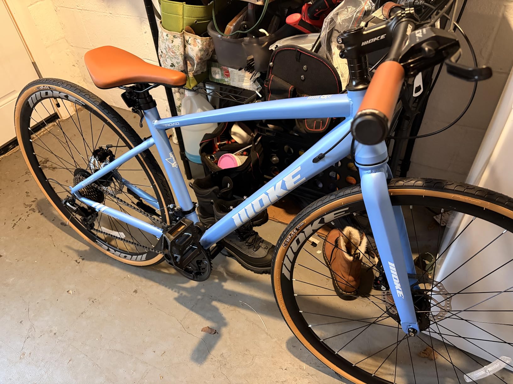 DEYGIA Hybrid Bike, 24-Speed 700C Wheel Hybrid Bicycle with Dual Disc Brakes, Trigger Shifting, Internal Wiring Frame, Lightweight City Commuter Bicycle for Men Women Adult, Multiple Colors customer photo 1