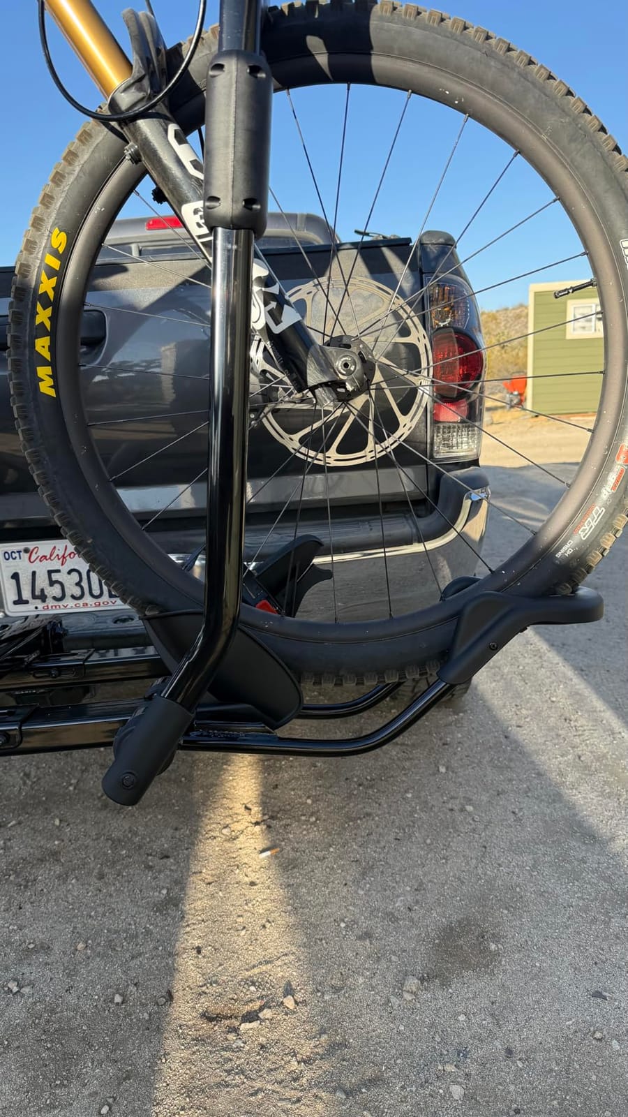 Yakima HoldUp 2-Bike Platform Hitch Mount Rack, Fits 2 in. Receivers customer photo 1