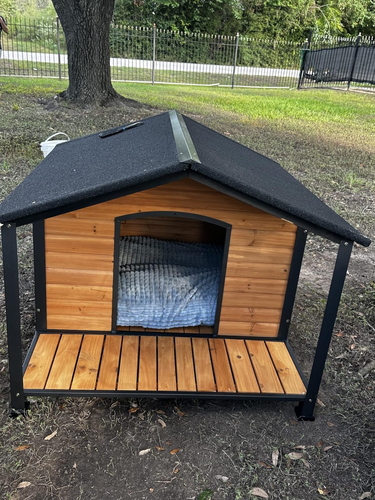 Extra Large Heated Dog House Outdoor with Full Iron Frame and Covered Porch customer photo 2
